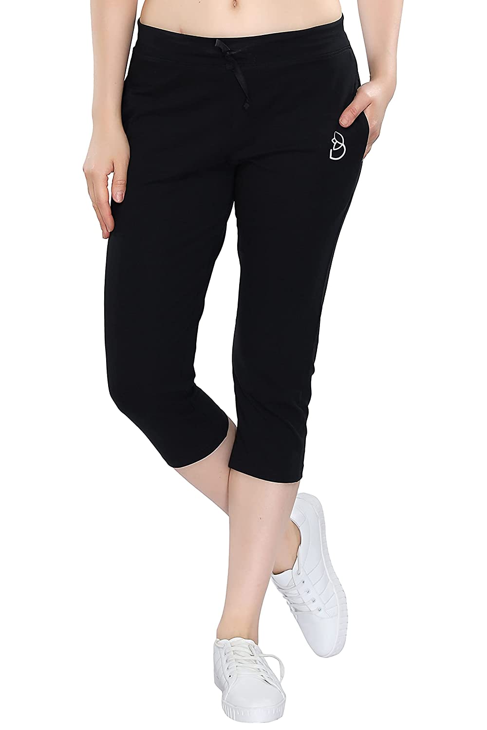 Women's sports capri pants, Black capri leggings